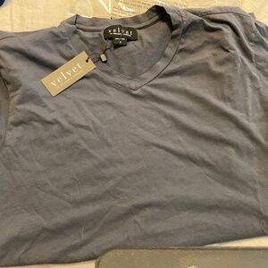 Velvet by Graham and Spencer Small Samsen tee Carbon